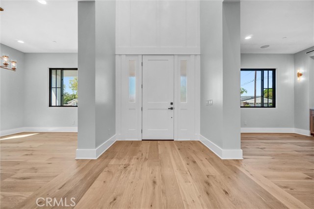 Detail Gallery Image 6 of 69 For 3312 Kenilworth Dr, Rossmoor,  CA 90720 - 6 Beds | 7 Baths