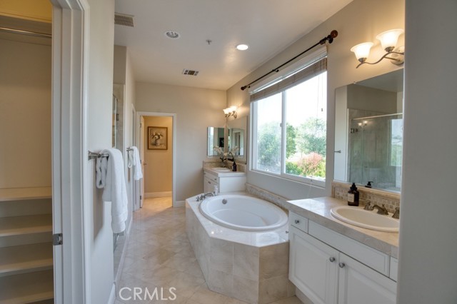 Detail Gallery Image 18 of 42 For 1025 Riesling Ln, Templeton,  CA 93465 - 4 Beds | 3/1 Baths