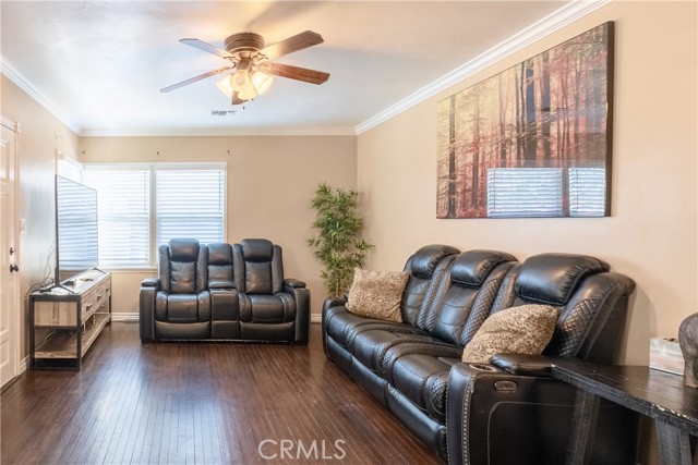 2561 E Washington Street, Carson CA: https://media.crmls.org/medias/94c55a4c-ce78-4cd6-82fd-e37e2e404081.jpg
