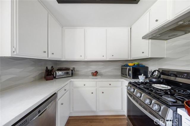 Detail Gallery Image 6 of 39 For 2250 King Ct #4,  San Luis Obispo,  CA 93401 - 2 Beds | 1/1 Baths
