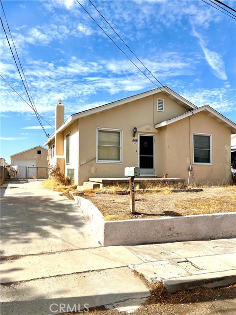 Detail Gallery Image 1 of 19 For 709 Valley Ave, Needles,  CA 92363 - 3 Beds | 1/1 Baths