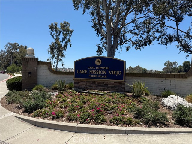 27201 Via Aurora, Mission Viejo CA: https://media.crmls.org/medias/94c62f6d-661a-4853-ac63-9277b76b7a02.jpg