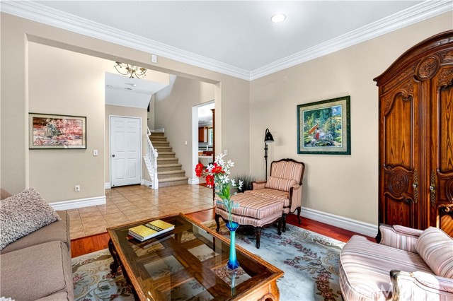 Detail Gallery Image 11 of 29 For 21803 Delany Ln, Canoga Park,  CA 91304 - 3 Beds | 3 Baths