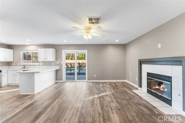 Detail Gallery Image 24 of 51 For 3910 Whirlwind Dr, Bakersfield,  CA 93313 - 3 Beds | 3 Baths