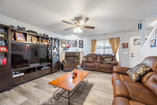 8015 Amapoa Avenue, Atascadero CA: https://media.crmls.org/medias/94c68ebd-92fb-43d6-afff-5ac59cc07868.jpg