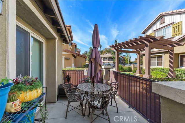 Detail Gallery Image 2 of 28 For 25880 Iris Ave #B,  Moreno Valley,  CA 92551 - 2 Beds | 2/1 Baths