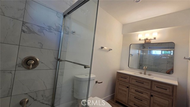 Detail Gallery Image 8 of 8 For 988 El Camino #105,  Costa Mesa,  CA 92626 - 1 Beds | 1 Baths