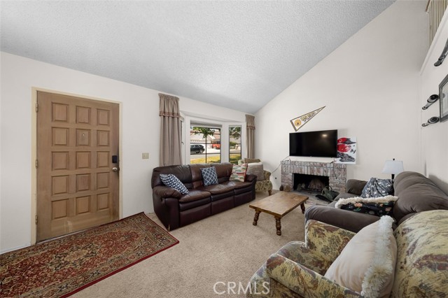 Detail Gallery Image 8 of 28 For 7206 Mimosa Dr, Carlsbad,  CA 92011 - 3 Beds | 2 Baths