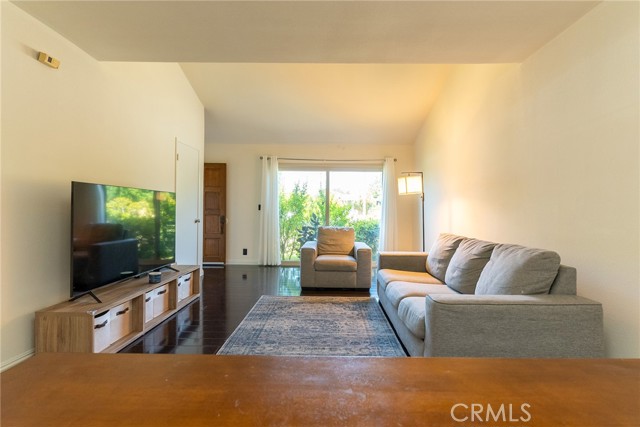 Detail Gallery Image 5 of 25 For 229 W Mission Rd a,  San Gabriel,  CA 91776 - 3 Beds | 2 Baths