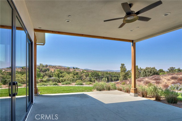 38721 Calle De Toros, Temecula CA: https://media.crmls.org/medias/94c845f5-fb1a-4a5e-8ad1-93697e8c7ab5.jpg