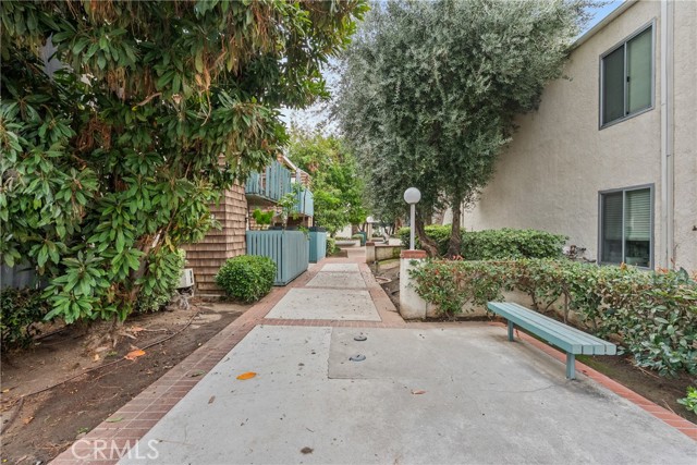 Detail Gallery Image 34 of 40 For 5700 Etiwanda #148,  Tarzana,  CA 91356 - 2 Beds | 1/1 Baths