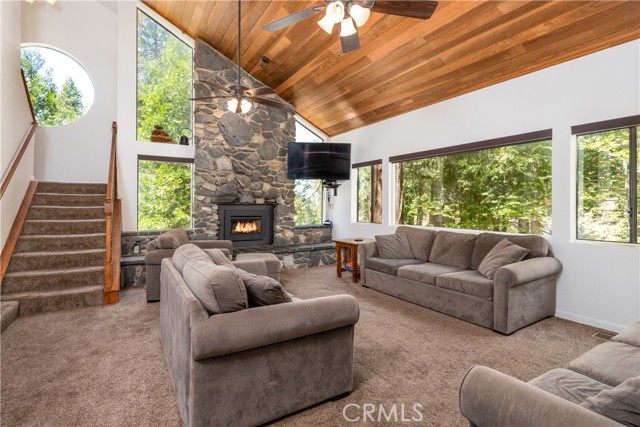 Detail Gallery Image 7 of 58 For 7204 Yosemite Park Way, Yosemite,  CA 95389 - 3 Beds | 4 Baths