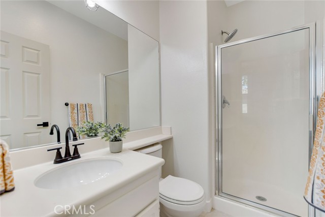 Detail Gallery Image 32 of 47 For 28210 Canterbury Ct, Valencia,  CA 91354 - 2 Beds | 2/1 Baths