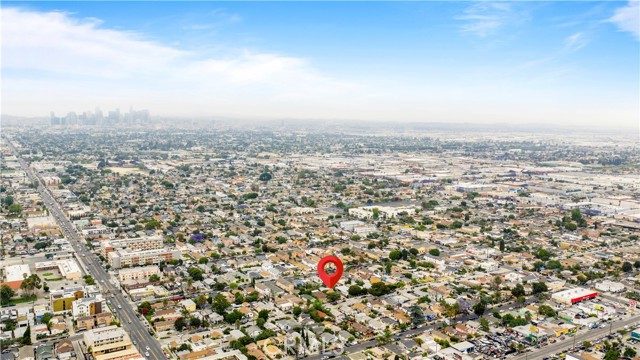 157 E 70th Street, Los Angeles CA: https://media.crmls.org/medias/94cadf7a-c0ba-477a-b8ea-22b6a853d39f.jpg