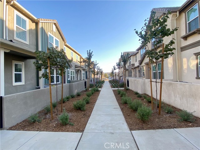 3943 E Carmel Privado, Ontario CA: https://media.crmls.org/medias/94caef0d-fc58-48cb-b20e-54ba1dde13cb.jpg