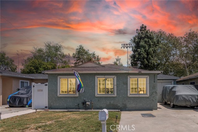 Detail Gallery Image 1 of 58 For 21114 & 1/2 Martin St, Carson,  CA 90745 - 5 Beds | 3 Baths