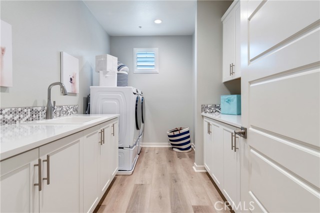 Detail Gallery Image 29 of 39 For 6509 Canyon Oaks Dr, Simi Valley,  CA 93063 - 5 Beds | 5/1 Baths