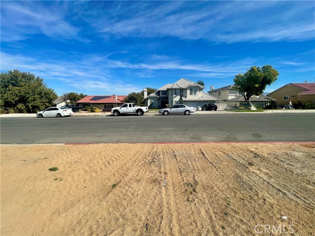 Detail Gallery Image 9 of 9 For 13090 Yellowstone, Victorville,  CA 92395 - – Beds | – Baths