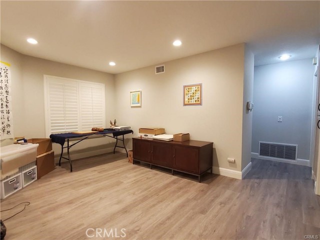 Detail Gallery Image 16 of 19 For 2 Cedarlake #8,  Irvine,  CA 92614 - 2 Beds | 2 Baths