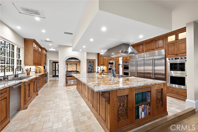 Image 5 of 56 For 30882 Via Colinas