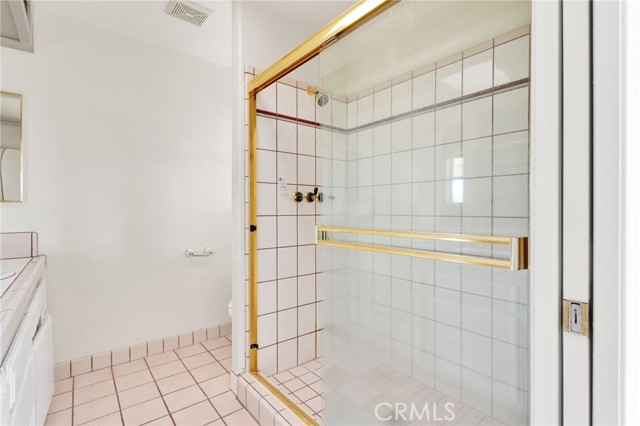 1026 Juniper Road, Pinon Hills CA: https://media.crmls.org/medias/94cf01c3-dedf-4e05-a294-15a63b9e0587.jpg