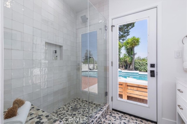 3625 Terrace View Drive, Encino CA: https://media.crmls.org/medias/94d01ebc-6795-46fe-a796-03ed2d49a5a7.jpg