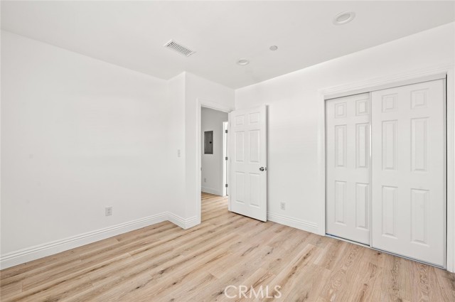 939 E 97th Street, Los Angeles CA: https://media.crmls.org/medias/94d1930f-2a66-41cd-9dbc-94ff1e273ddb.jpg