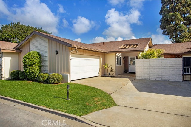 21336 Via Straits Ln, Huntington Beach, CA 92646