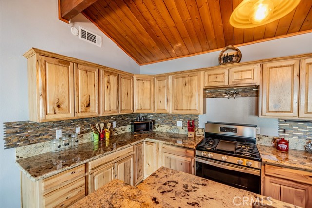 Detail Gallery Image 17 of 59 For 22873 Valley View Dr, Crestline,  CA 92325 - 4 Beds | 2 Baths