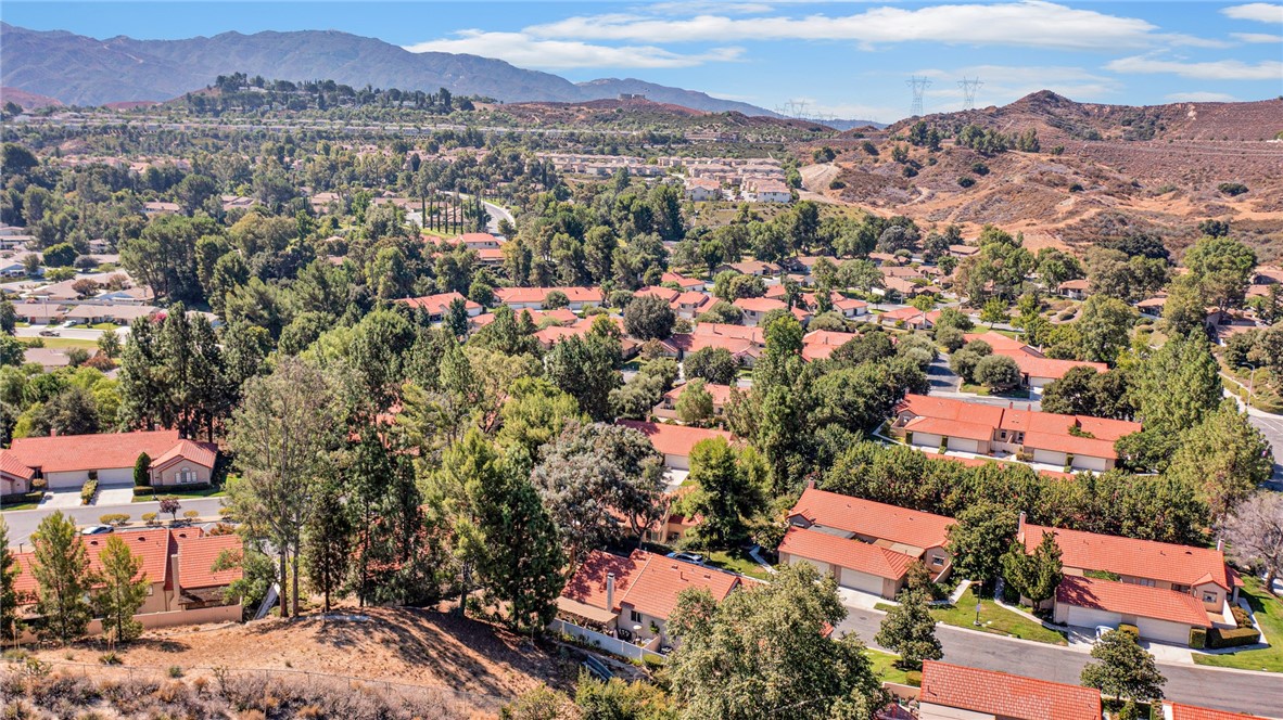 Detail Gallery Image 40 of 43 For 26344 Rainbow Glen Dr, Newhall,  CA 91321 - 2 Beds | 2 Baths