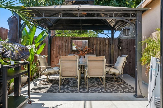 9642 Aero Drive, Pico Rivera CA: https://media.crmls.org/medias/94d2be53-ecec-4894-b531-fbc62895b37d.jpg