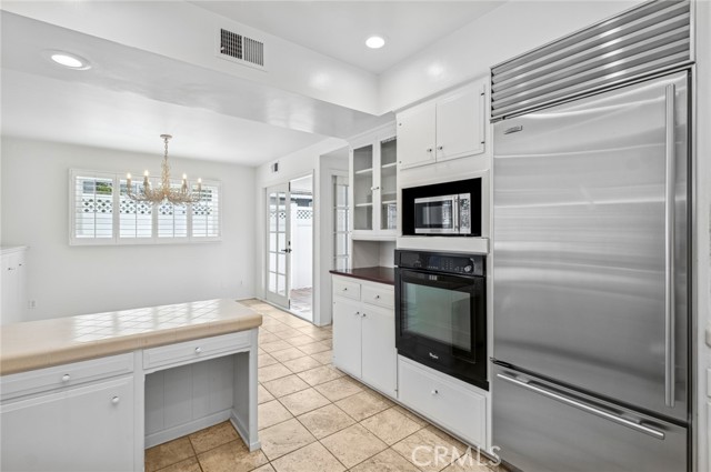 Detail Gallery Image 13 of 36 For 121 Onyx Ave, Newport Beach,  CA 92662 - 3 Beds | 3 Baths