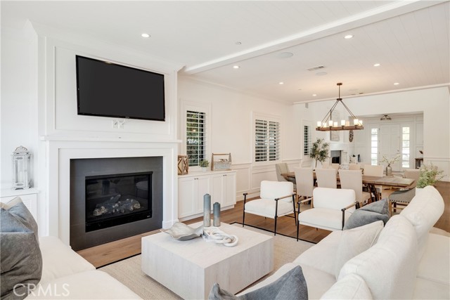2001 Oak Avenue, Manhattan Beach, California 90266, 5 Bedrooms Bedrooms, ,5 BathroomsBathrooms,Residential,For Sale,Oak,SB25183354