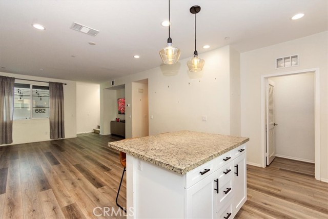 Detail Gallery Image 11 of 38 For 646 Savi Dr #103,  Corona,  CA 92878 - 3 Beds | 2/2 Baths