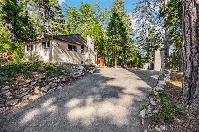 Detail Gallery Image 2 of 35 For 775 Buckingham, Lake Arrowhead,  CA 92352 - 1 Beds | 1 Baths