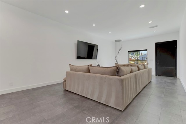 Detail Gallery Image 6 of 47 For 10823 Parr, Sunland,  CA 91040 - 3 Beds | 2 Baths