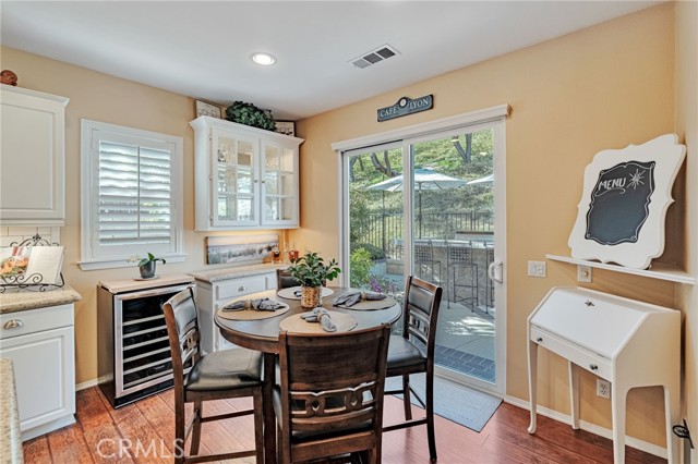 Detail Gallery Image 33 of 50 For 18845 Laurel Crest Lane, Canyon Country,  CA 91351 - 4 Beds | 3 Baths