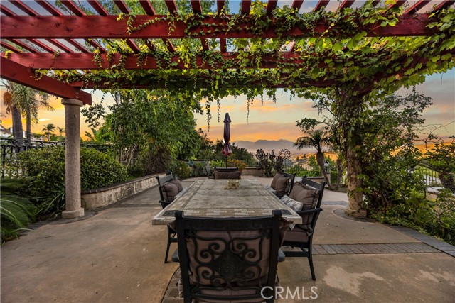 16015 Ranch House Rd, Chino Hills CA: https://media.crmls.org/medias/94d87417-78f9-4bbf-8430-e6fd15f72179.jpg