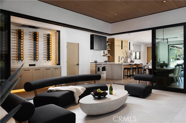 412 Heliotrope Avenue, Corona del Mar CA: https://media.crmls.org/medias/94d87698-c986-4d88-a30d-fdd10cf79cc7.jpg