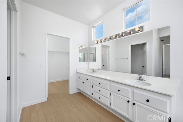 448 N Londonderry Lane, Orange CA: https://media.crmls.org/medias/94d8ad49-d7ab-489a-807f-ef085fdee8b2.jpg