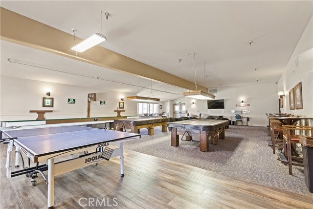 5200 Irvine Blvd., Irvine CA: https://media.crmls.org/medias/94d923b5-776f-45b7-baaf-1650368d389c.jpg