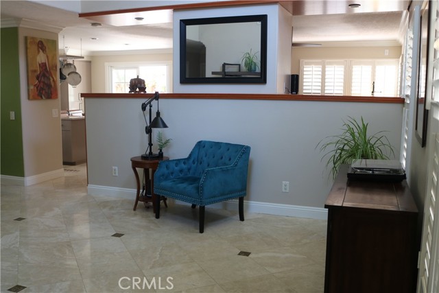 15 Tavella, Lake Forest CA: https://media.crmls.org/medias/94d936a1-e72c-4a0f-882c-1dafdeac21e0.jpg
