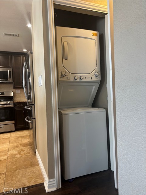 Detail Gallery Image 19 of 37 For 1045 S Sundance Dr, Anaheim Hills,  CA 92808 - 2 Beds | 2 Baths