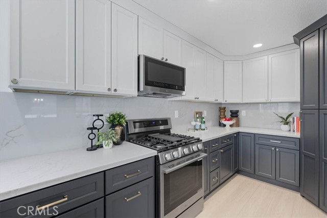 12 Gettysburg, Irvine CA: https://media.crmls.org/medias/94da0a00-e89f-443f-86de-5b7c73908ddd.jpg