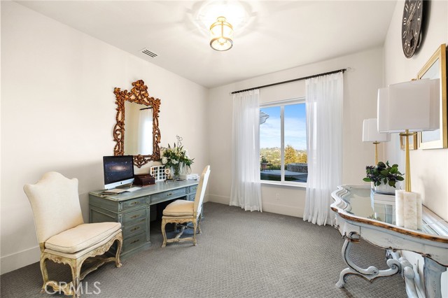 2278 Lindsey Court, Fallbrook CA: https://media.crmls.org/medias/94dad588-1d65-4e95-b4f6-2ef2851d8488.jpg