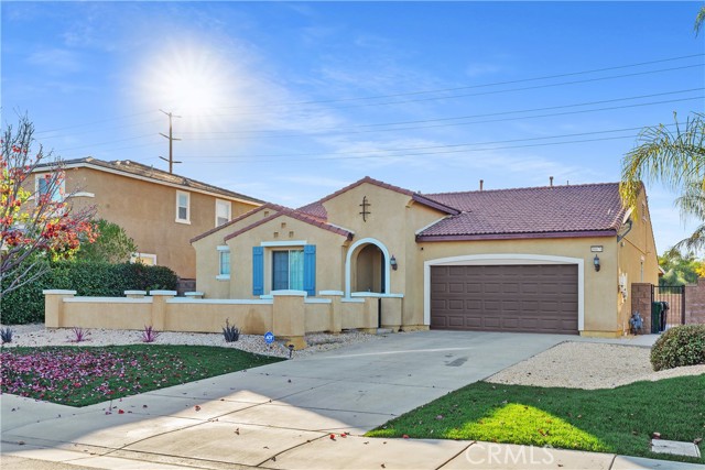 Detail Gallery Image 2 of 33 For 30679 View Ridge Ln, Menifee,  CA 92584 - 3 Beds | 2/1 Baths