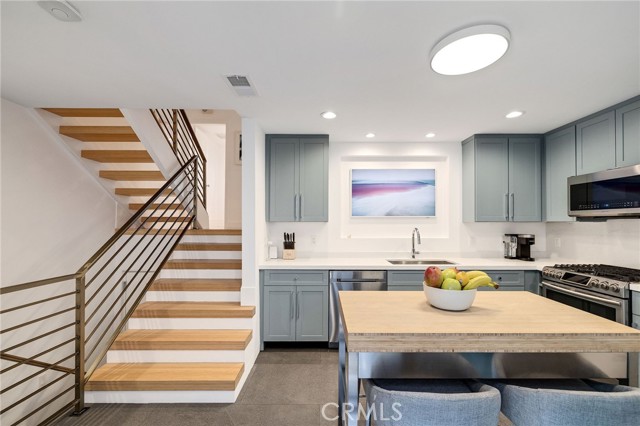 1456 Manhattan Beach Boulevard, Manhattan Beach, California 90266, 2 Bedrooms Bedrooms, 0 ,2 BathroomsBathrooms,Residential,For Sale,Manhattan Beach,0,SB26161122