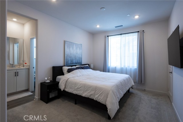 Detail Gallery Image 7 of 20 For 2640 Sprout #104,  Corona,  CA 92883 - 3 Beds | 2/1 Baths