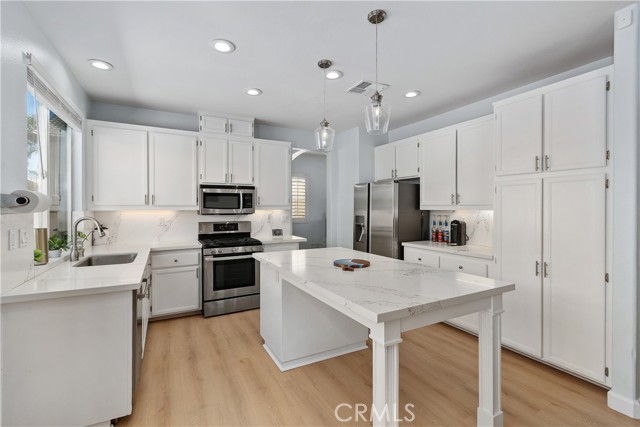 Detail Gallery Image 15 of 47 For 23992 23992 Chatenay, Murrieta,  CA 92562 - 5 Beds | 3 Baths