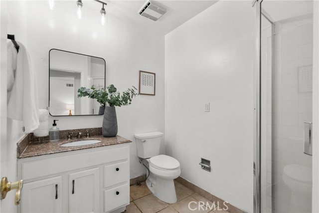 6644 Bianca Avenue, Van Nuys CA: https://media.crmls.org/medias/94de1230-078d-450d-abdb-b3fa003ddfa4.jpg
